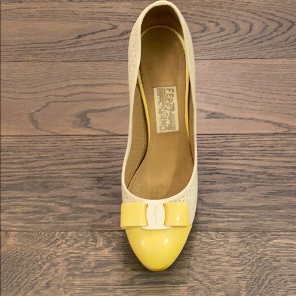 Ferragamo Shoe - Picture 3 of 4